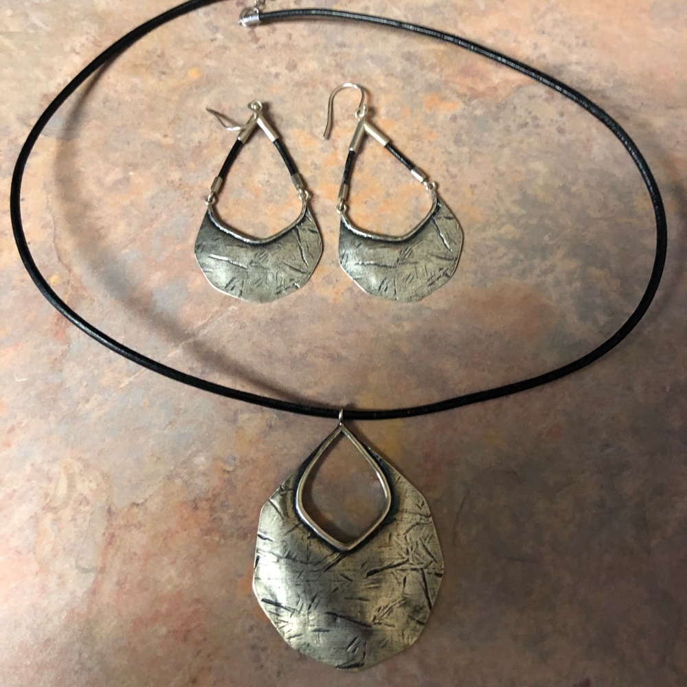 Silpada earrings and necklace set